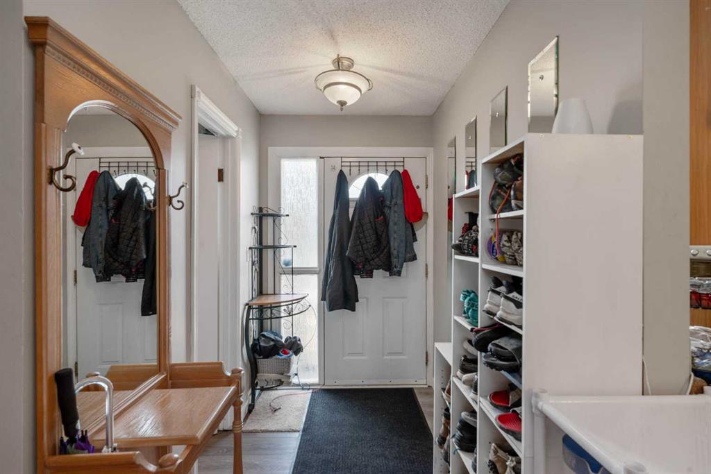 Fourth View of 9909 171 Avenue NW, Baturyn, Edmonton, Alberta, T5X 4X2