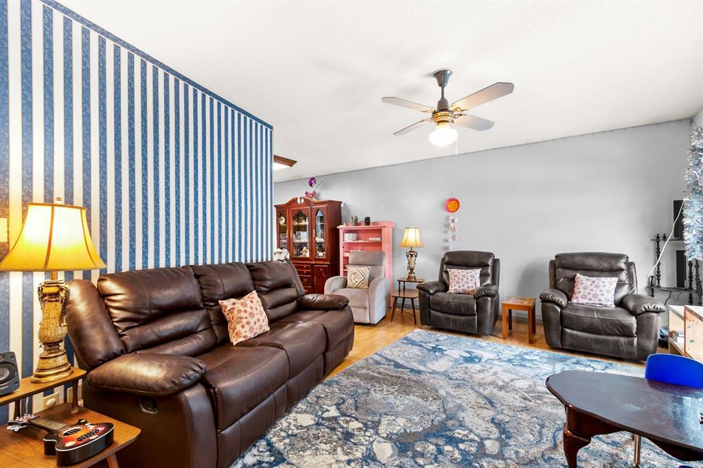 Fifth View of 4618 48 Avenue , NONE, Olds, Alberta, T4H 1C8