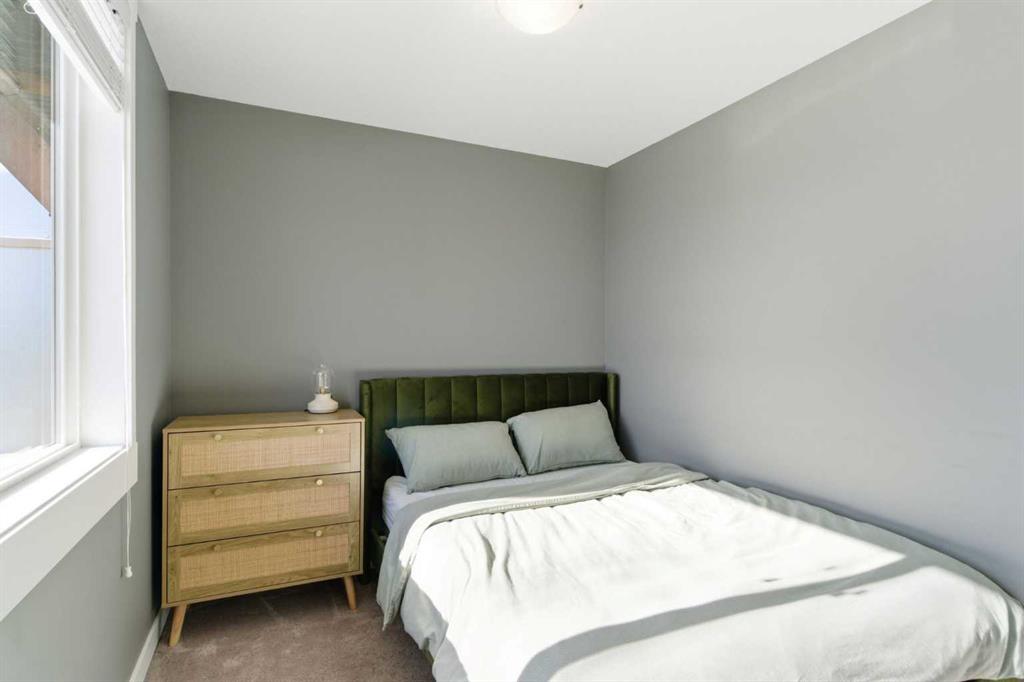 Fifth View of 33, 111 Rainbow Falls Gate , Rainbow Falls, Chestermere, Alberta, T1X 0Z5