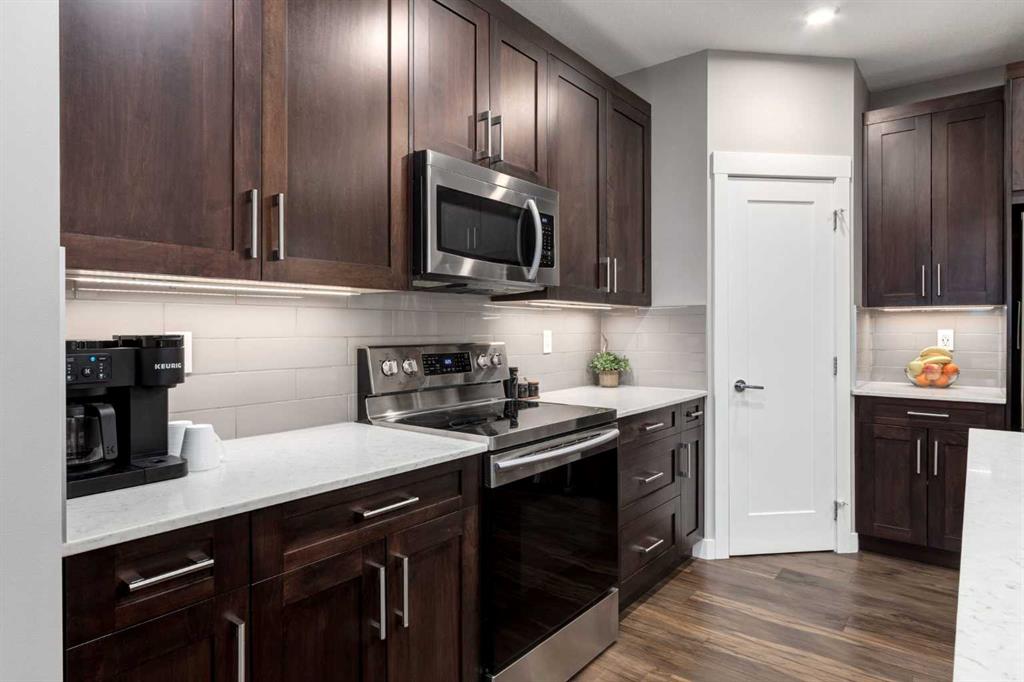 Fifth View of 312, 10 WALGROVE  SE, Walden, Calgary, Alberta, T2X 4E3