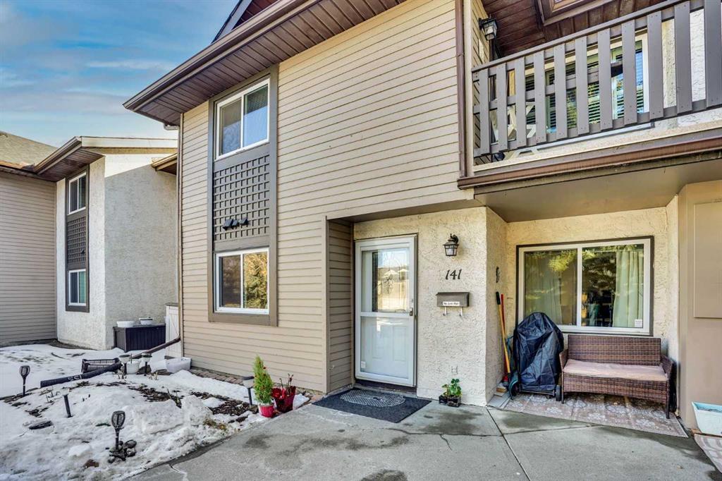 Fourth View of 141 Cedar Springs Gardens SW, Cedarbrae, Calgary, Alberta, T2W 5J9