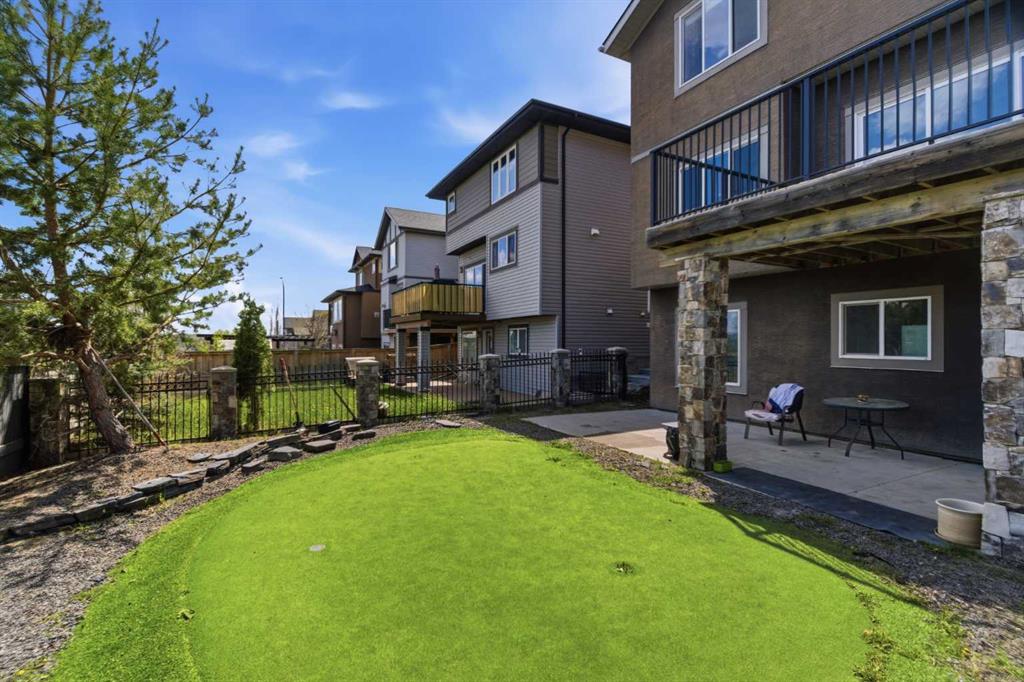 Fifth View of 21 Evansview Manor NW, Evanston, Calgary, Alberta, T3P 0J7