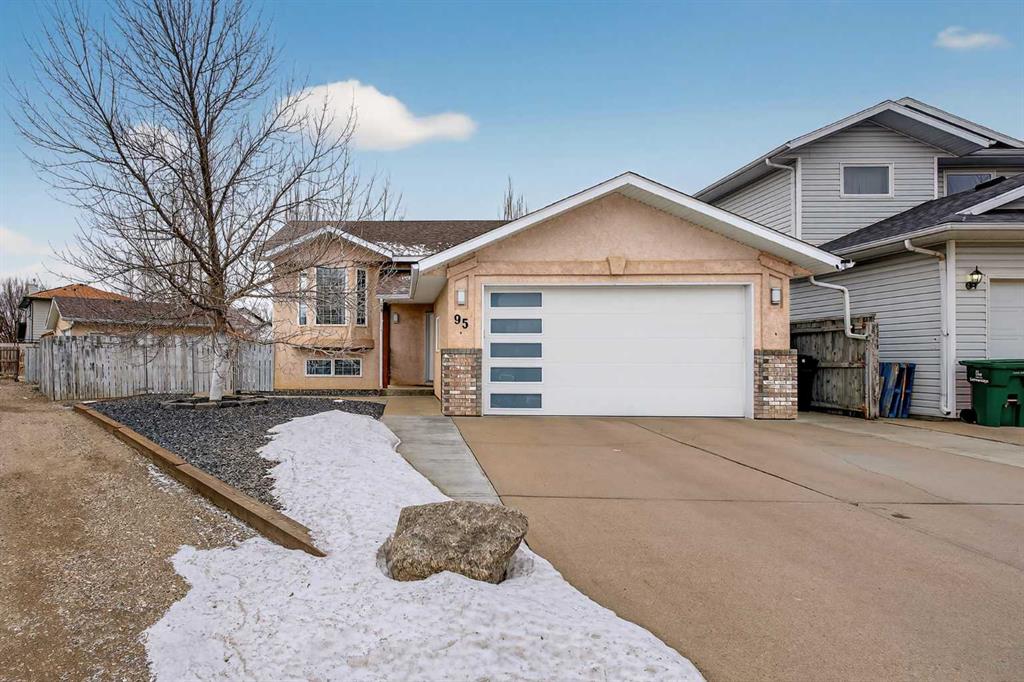 95 Stoney Crescent W, A2289473, Alberta,