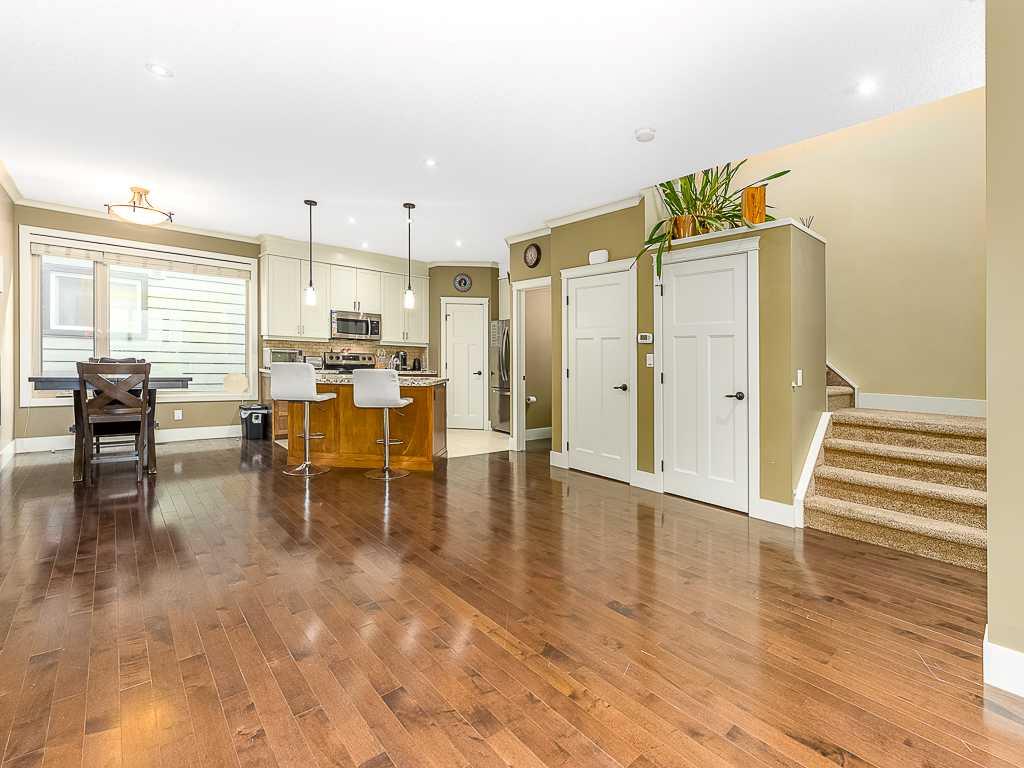 Fifth View of 2, 126 27 Avenue NW, Tuxedo Park, Calgary, Alberta, T2M 2H2