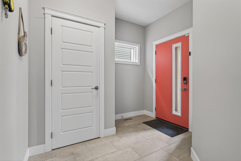 Fourth View of 908 Midtown Avenue SW, Midtown, Airdrie, Alberta, T4B 4V8