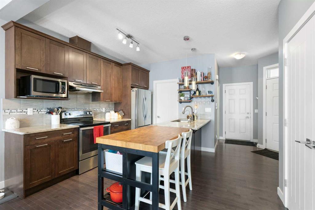 Fifth View of 425 Sandford Place NW, NONE, Langdon, Alberta, T0J 1X2