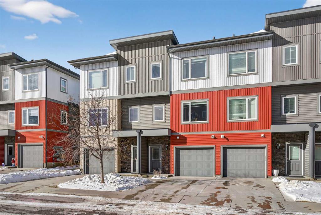 Second View of 2105, 5305 32 Avenue SW, Glenbrook, Calgary, Alberta, T3E 8A2