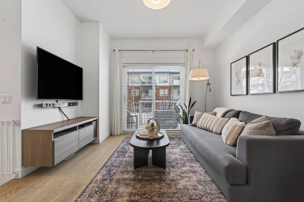 Fifth View of 2105, 5305 32 Avenue SW, Glenbrook, Calgary, Alberta, T3E 8A2