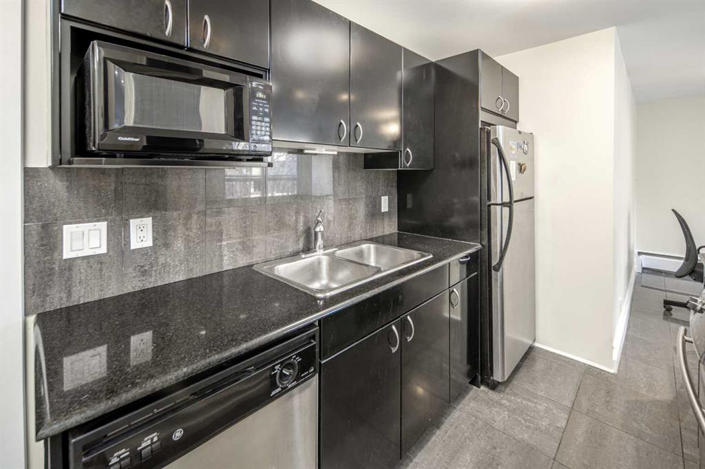 Fifth View of 204, 706 15 Avenue SW, Beltline, Calgary, Alberta, T2R 0R7