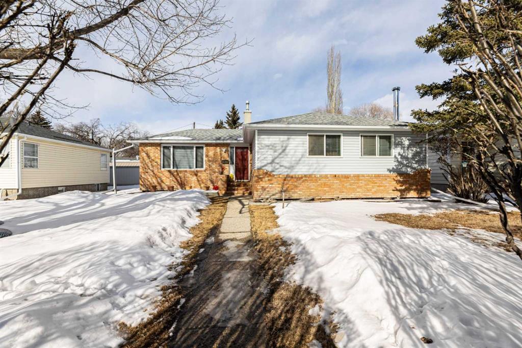 Second View of 4216 37 Street , Mountview, Red Deer, Alberta, T4N 0T7