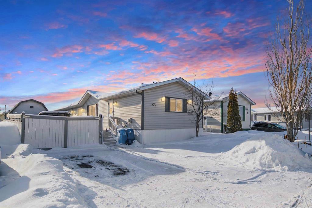 176 Mckinlay Crescent , A2289716, Alberta,