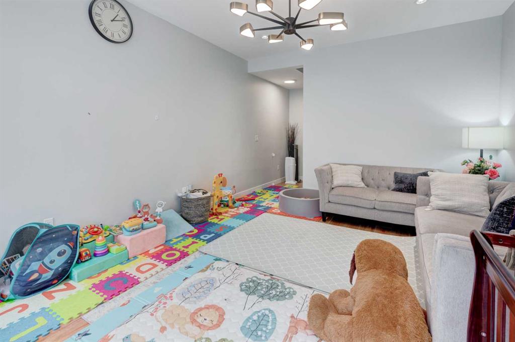 Fifth View of 107, 408 27 Avenue NE, Winston Heights/Mountview, Calgary, Alberta, T2E 2A4