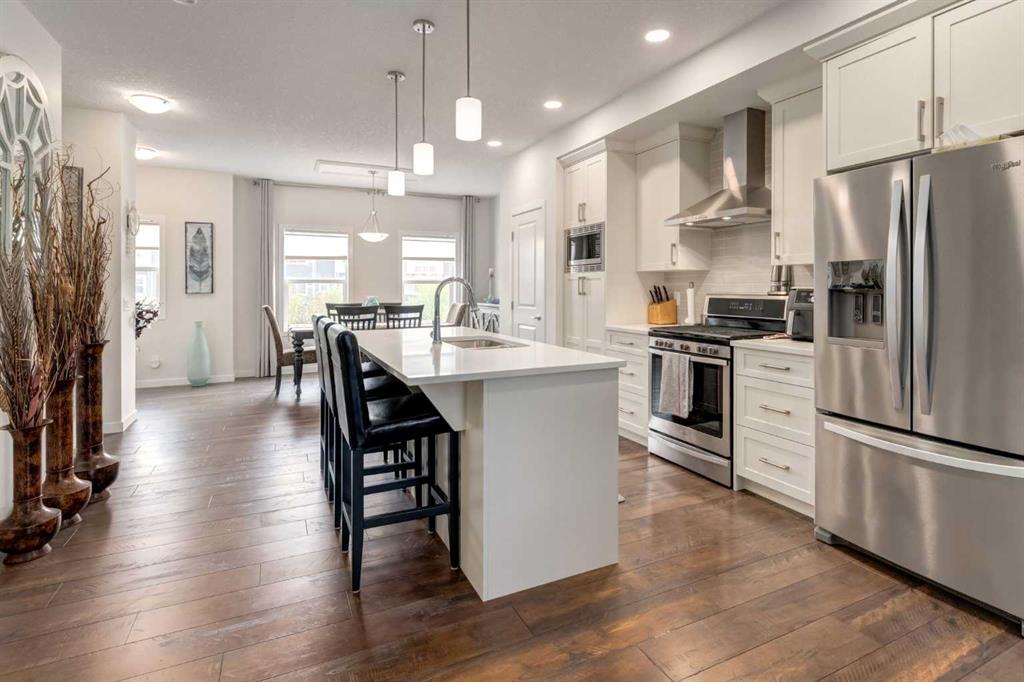 165 Sundown Road , A2289813, Alberta,