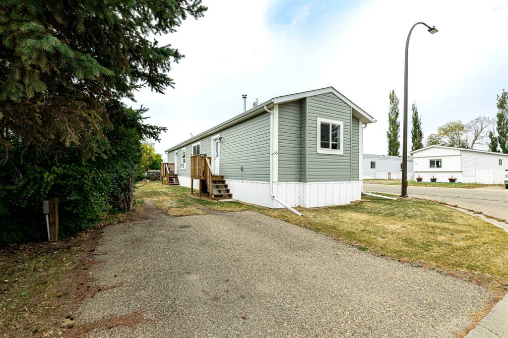 Fourth View of 65, 4922 Womacks Road , Broadway Village Mobile Home Park, Blackfalds, Alberta, T0M 0J0