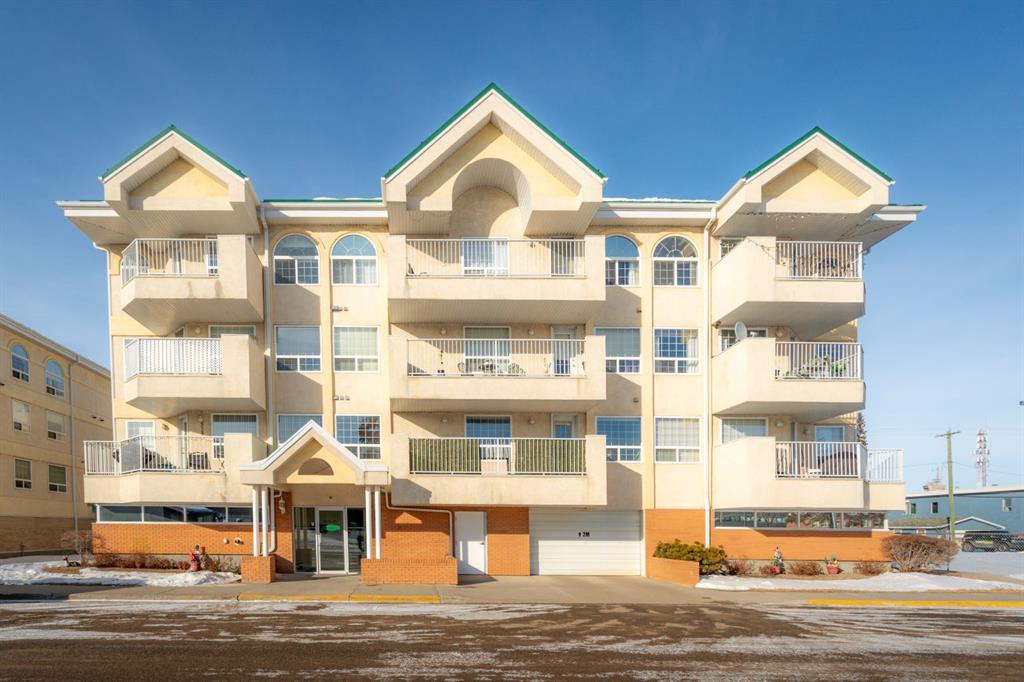 Second View of 206, 5116 49 Street  , West Lloydminster, Lloydminster, Alberta, T9V 0K4