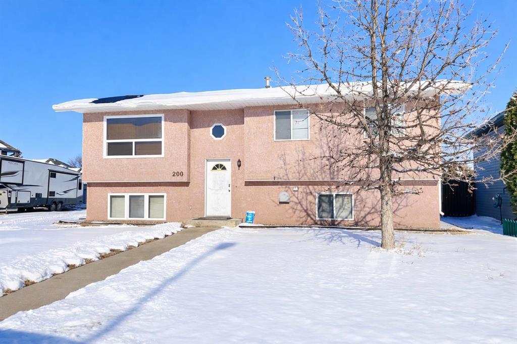 200 Upland Boulevard W, A2289893, Alberta,