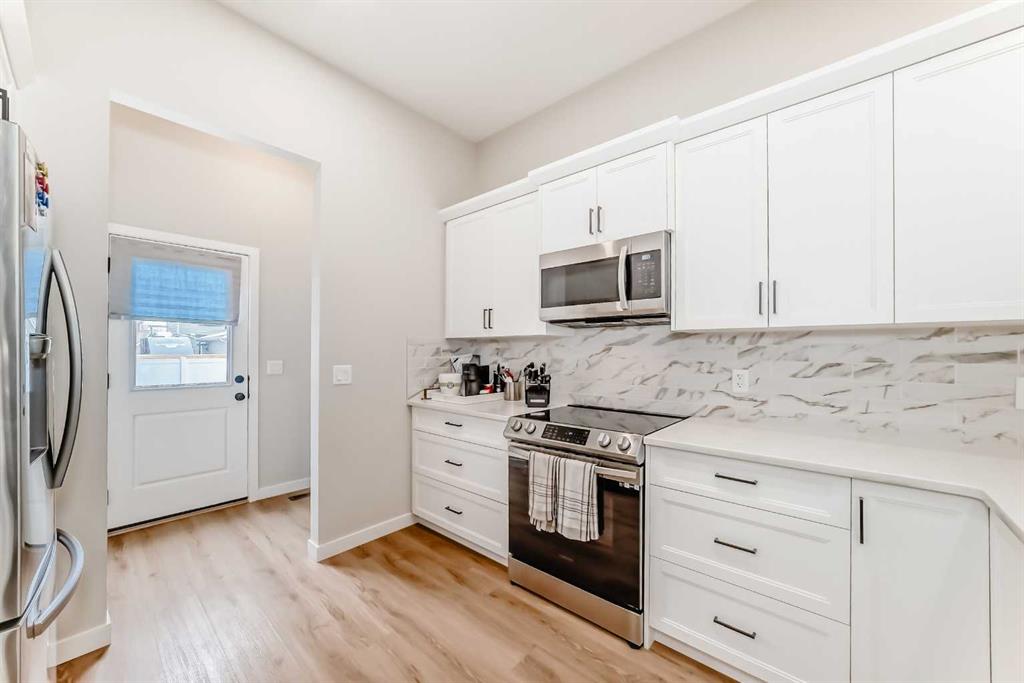 Fifth View of 146 Highview Gate SE, Lanark, Airdrie, Alberta, T4A 3L6