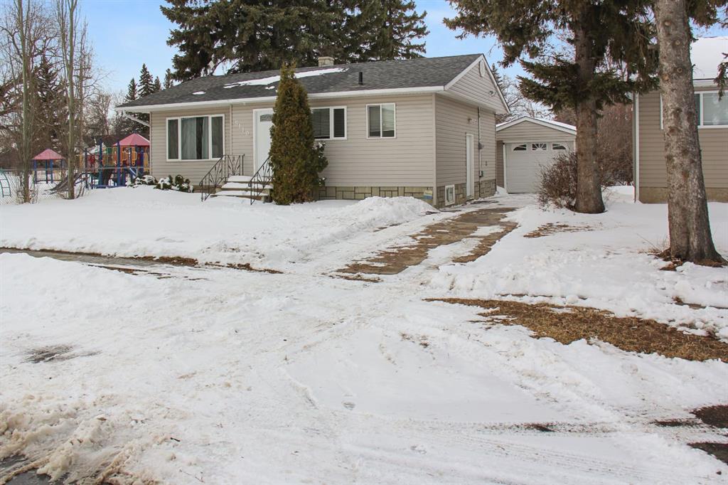 Second View of 5110 51 Street , Daysland, Daysland, Alberta, T0B 1A0