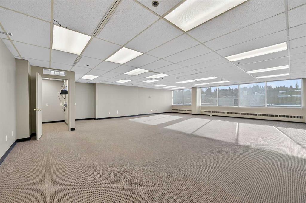 Third View of 302, 1109 17 Avenue SW, Beltline, Calgary, Alberta, T2T 0B4