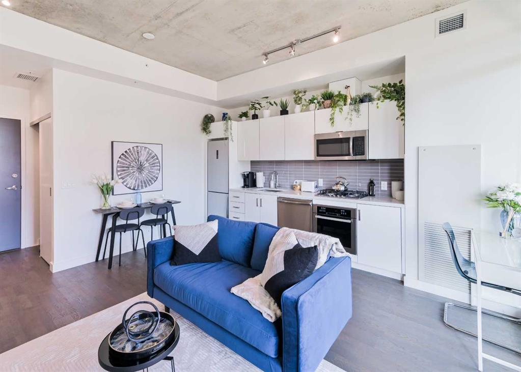 Third View of 406, 1010 6 Street SW, Beltline, Calgary, Alberta, T2R 1B4