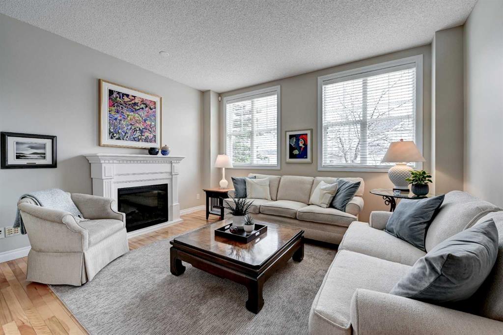 Third View of 11, 10 St Julien Drive SW, Garrison Woods, Calgary, Alberta, T2T 6E2