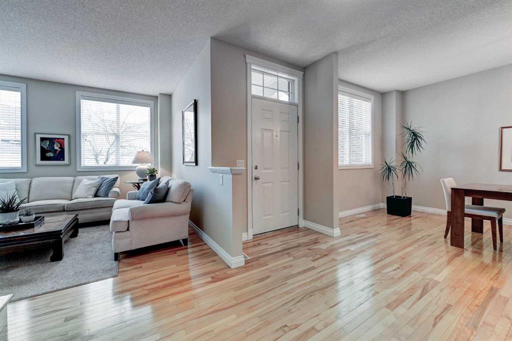 Fifth View of 11, 10 St Julien Drive SW, Garrison Woods, Calgary, Alberta, T2T 6E2