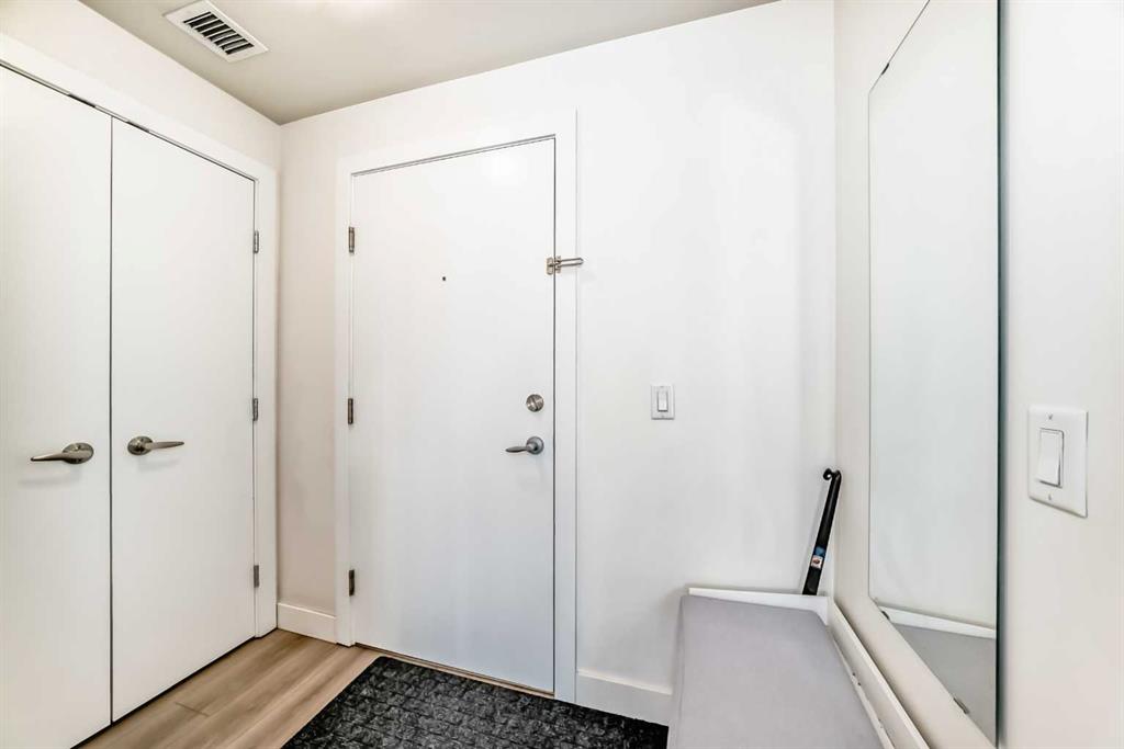 Fourth View of 406, 1730 5A Street SW, Cliff Bungalow, Calgary, Alberta, T2S 2E9