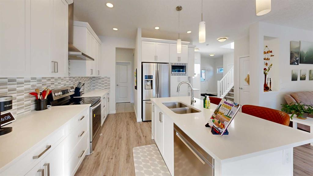 27 Mist Mountain Rise , A2290063, Alberta,