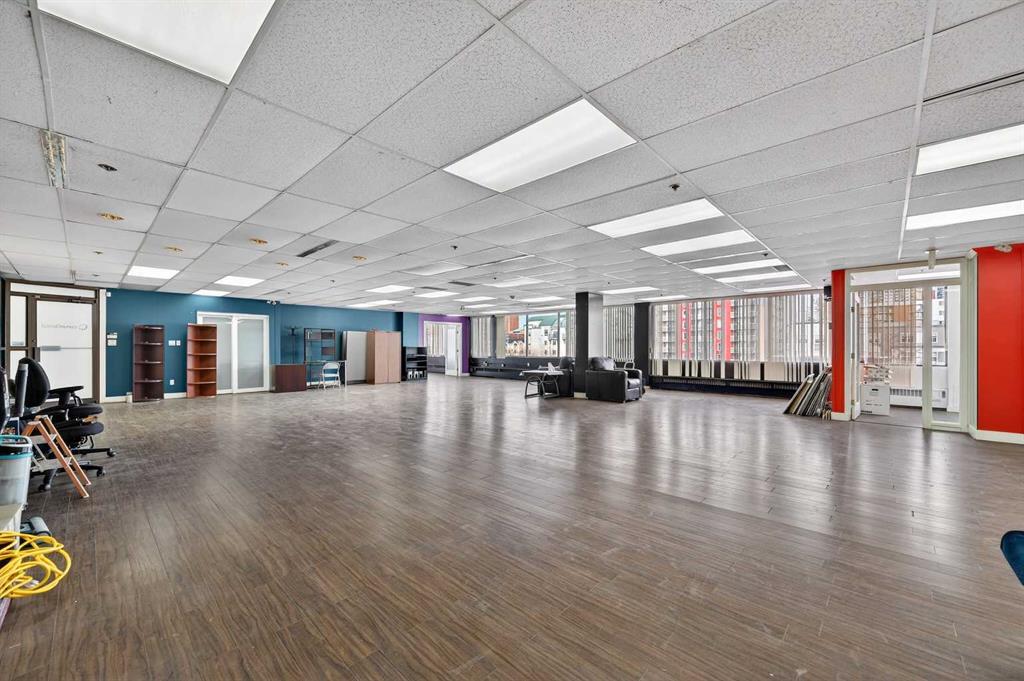 Third View of 303, 1109 17 Avenue SW, Beltline, Calgary, Alberta, T2T 0B4