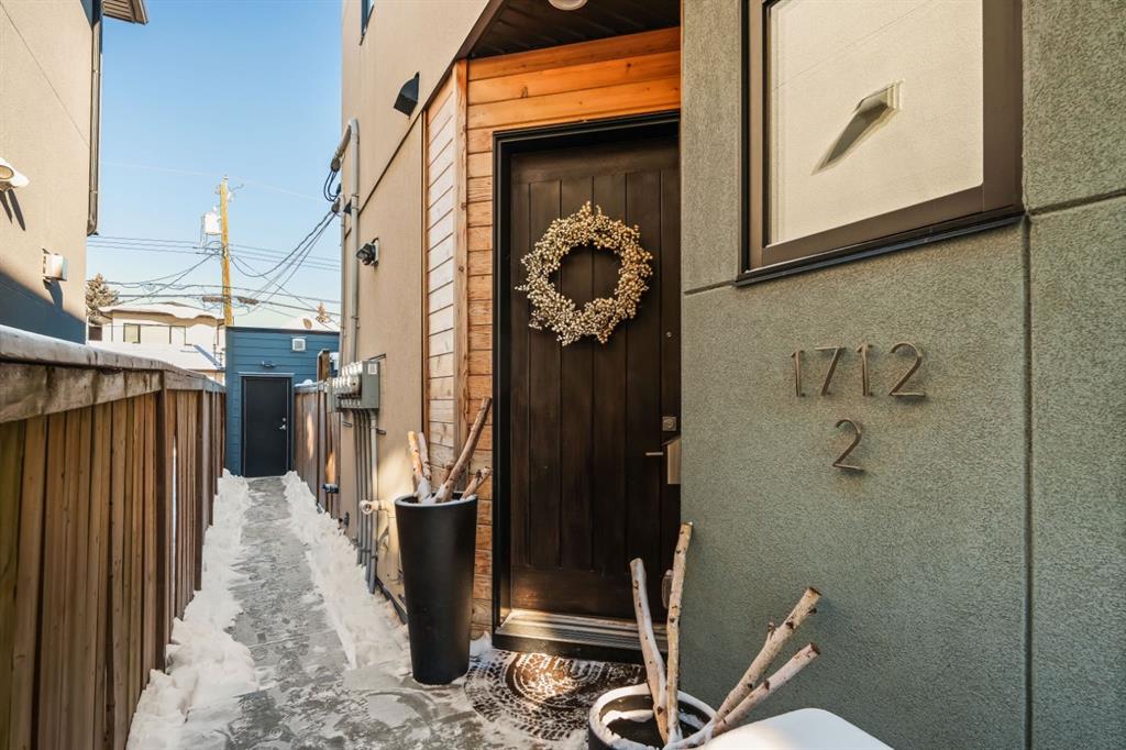 Third View of 2, 1712 Kensington Road NW, Hillhurst, Calgary, Alberta, T2N 3R3