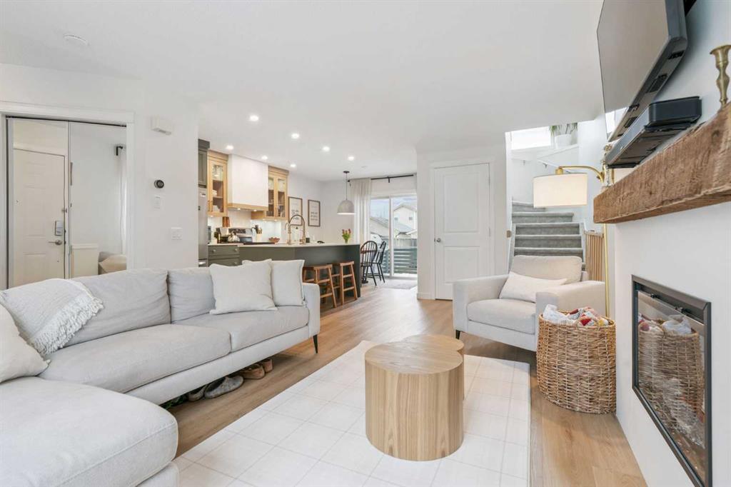 Fifth View of 46 Prestwick Rise SE, McKenzie Towne, Calgary, Alberta, T2Z 4A6