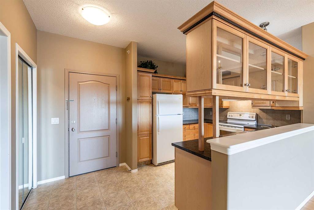 Fifth View of 436, 29 River Ridge Drive NW, Riverside, Medicine Hat, Alberta, T1A 8V3