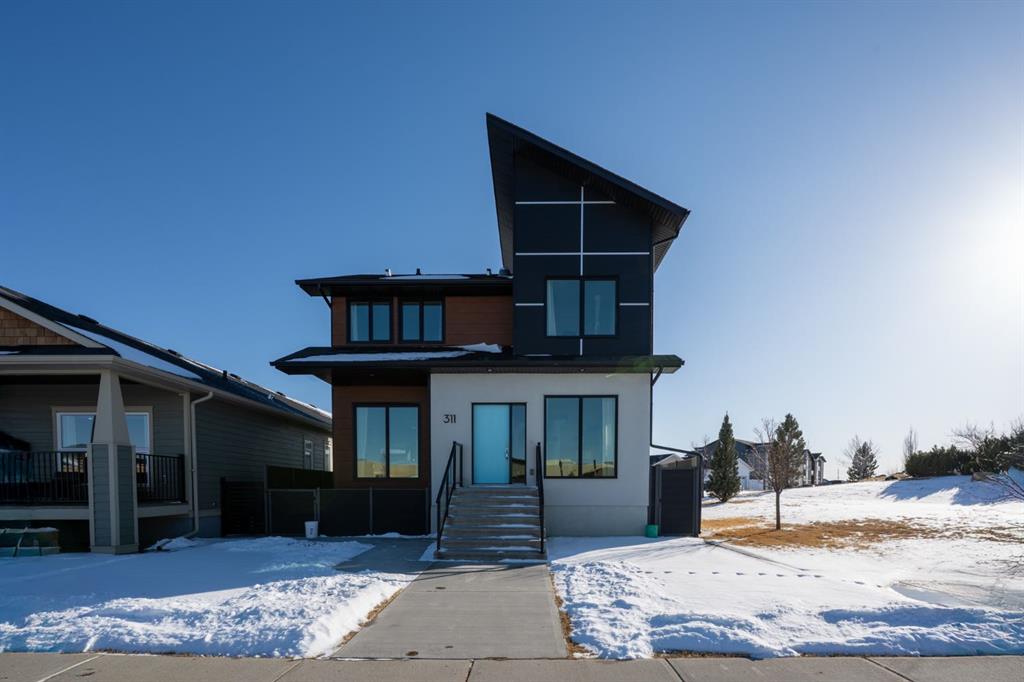 MLS® listing #108957566 for sale located at 311 Somerside Road SE