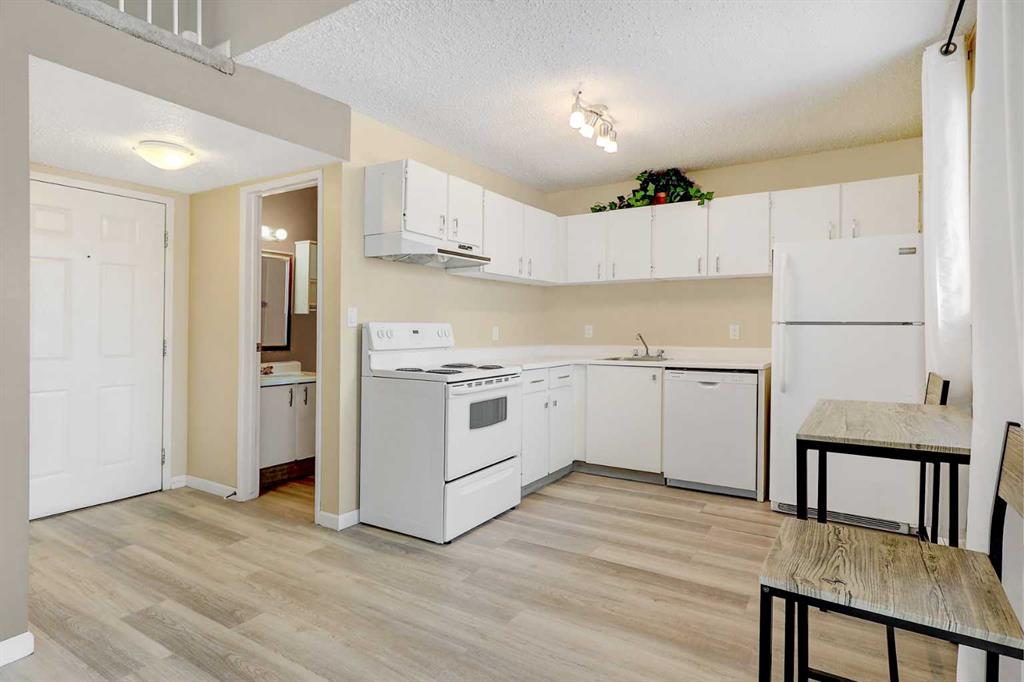 Fourth View of 1210, 7201 Poplar Drive , South Patterson Place, Grande Prairie, Alberta, T8V 6C5