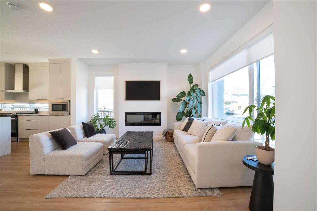 Third View of 45 Treeline Avenue SW, Alpine Park, Calgary, Alberta, T2Y 0R7