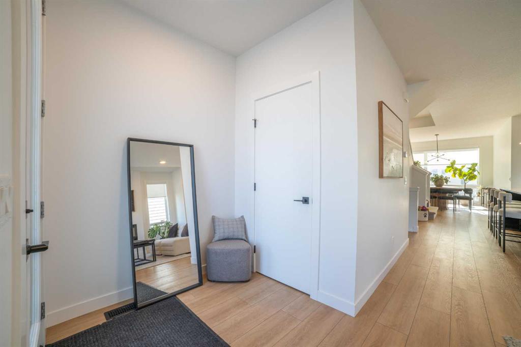 Fifth View of 45 Treeline Avenue SW, Alpine Park, Calgary, Alberta, T2Y 0R7