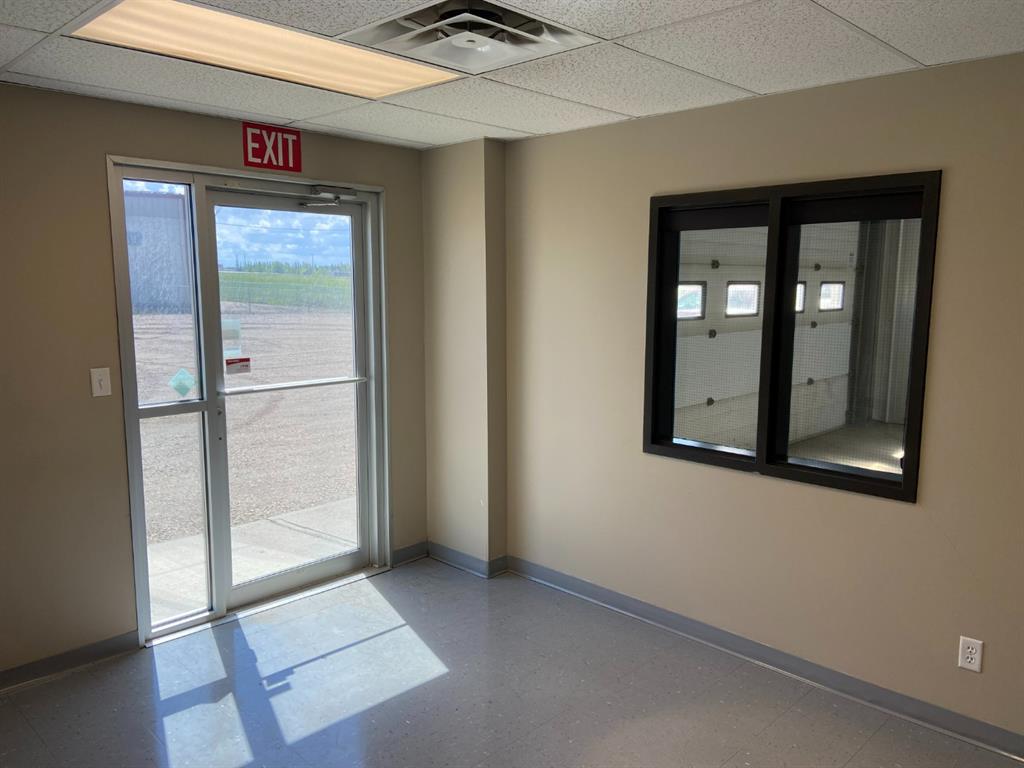 Fifth View of 10828 99 Street , NONE, Clairmont, Alberta, T8X 5B4