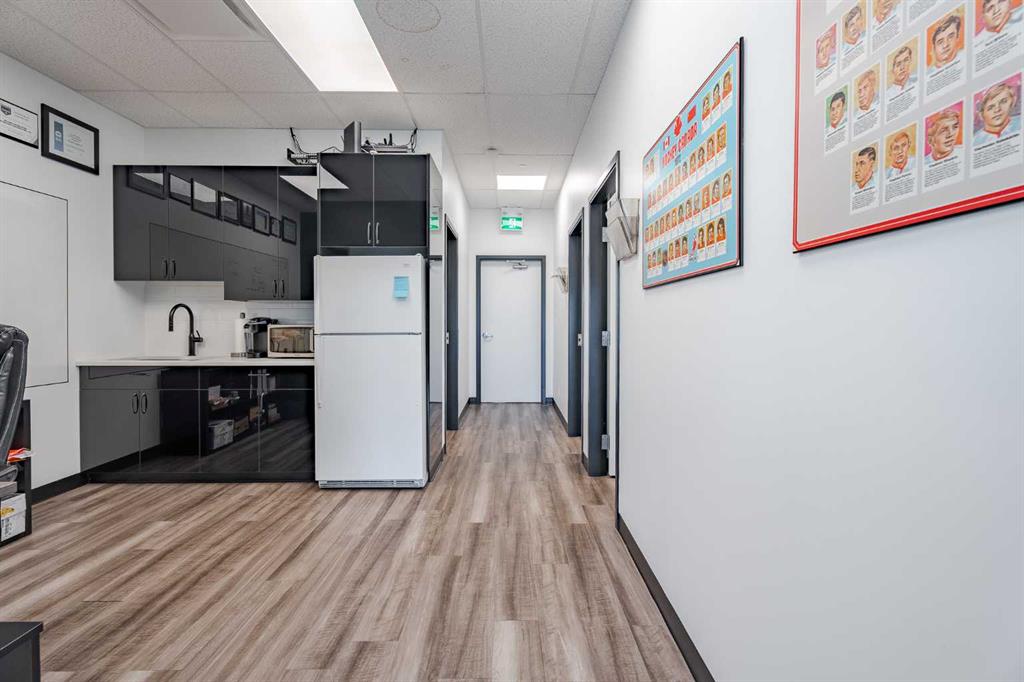 Fifth View of 3121, 2920 Kingsview Boulevard SE, Kingsview Industrial Park, Airdrie, Alberta, T4A0A9