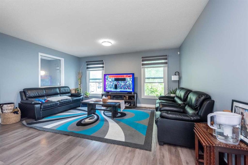 Fifth View of 100 Whitehaven Road NE, Whitehorn, Calgary, Alberta, T1Y 6A4