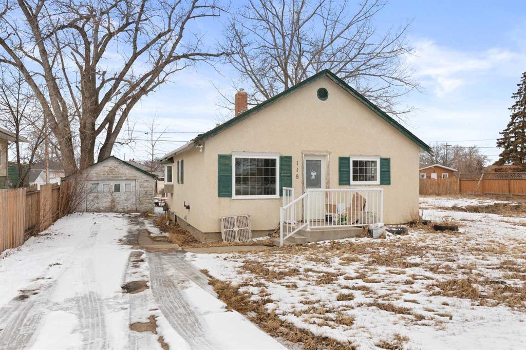 118 2 Street SE, A2290441, Alberta,