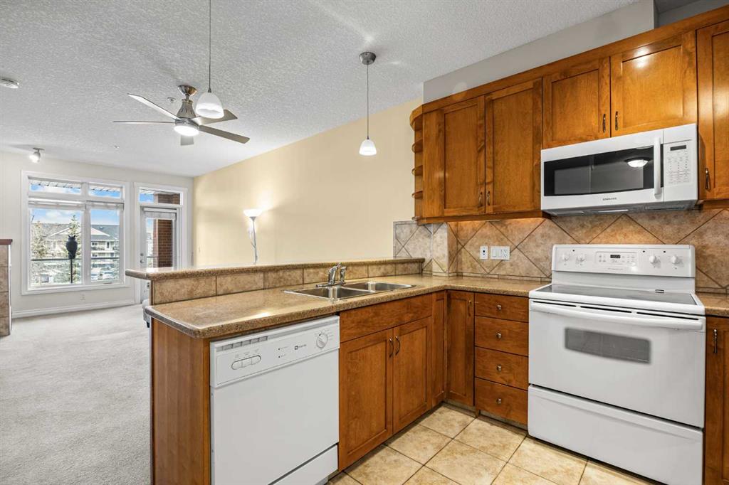 Fifth View of 6309, 14 Hemlock Crescent SW, Spruce Cliff, Calgary, Alberta, T3C 2Z1