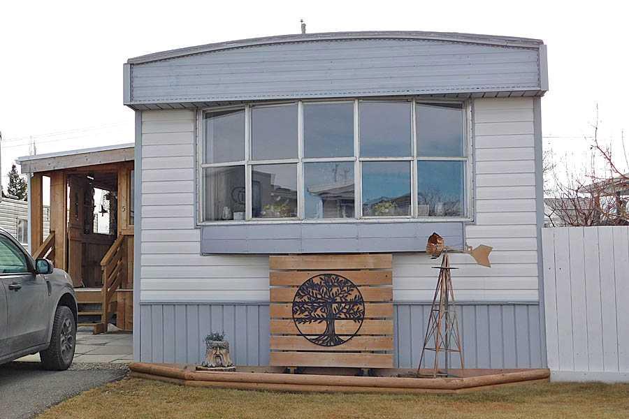 #5, 5853 4 Street W, A2290531, Alberta,