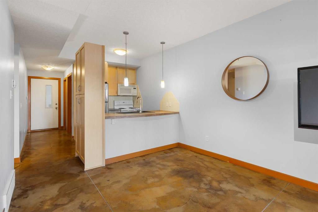 Third View of 110, 1235 13 Avenue SW, Beltline, Calgary, Alberta, T3C 0T2