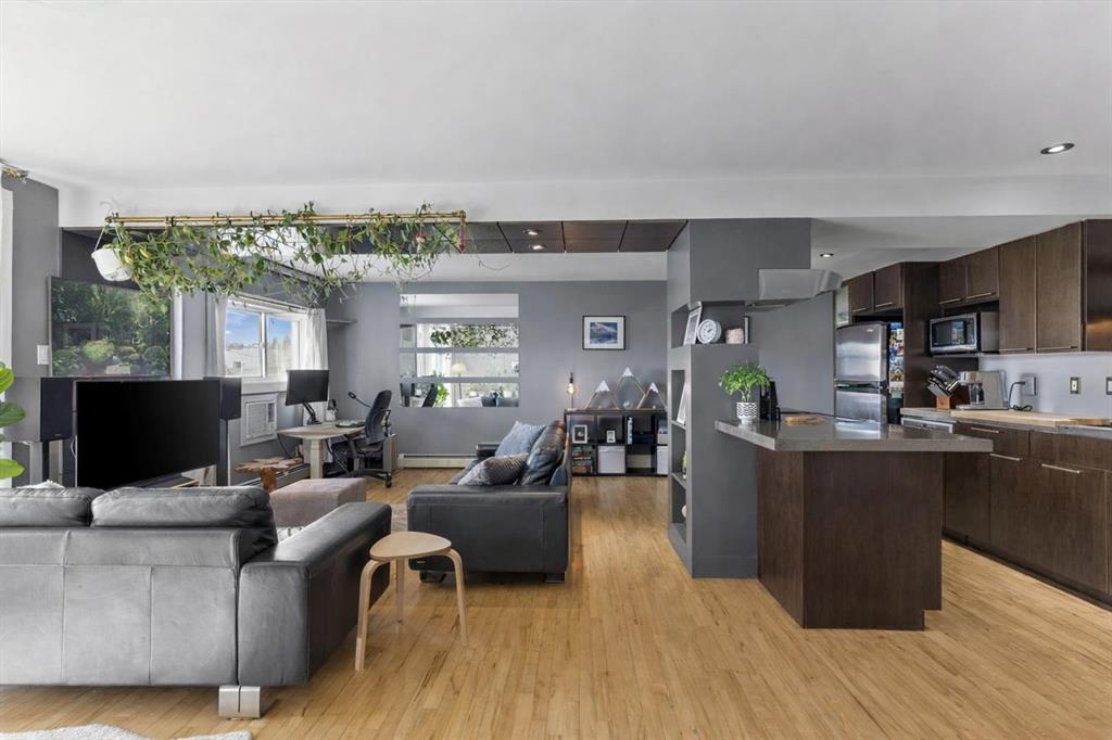 Second View of 5, 1530 26 Avenue SW, Bankview, Calgary, Alberta, T2M 2E9