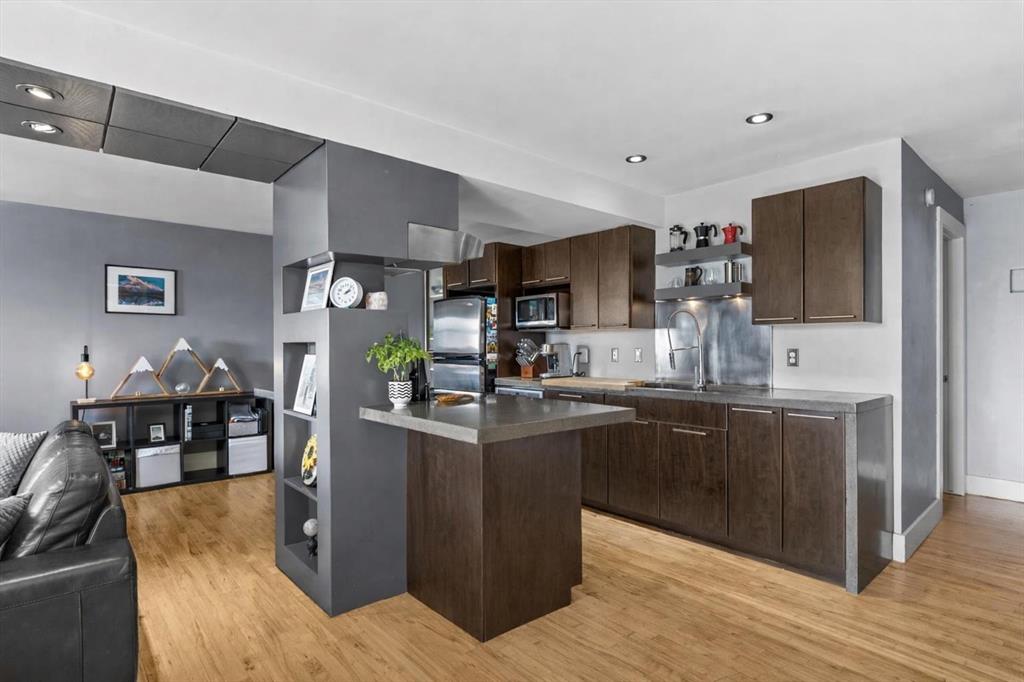 Fourth View of 5, 1530 26 Avenue SW, Bankview, Calgary, Alberta, T2M 2E9