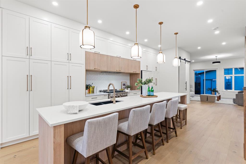 610 24A Street NW, A2290687, Alberta,