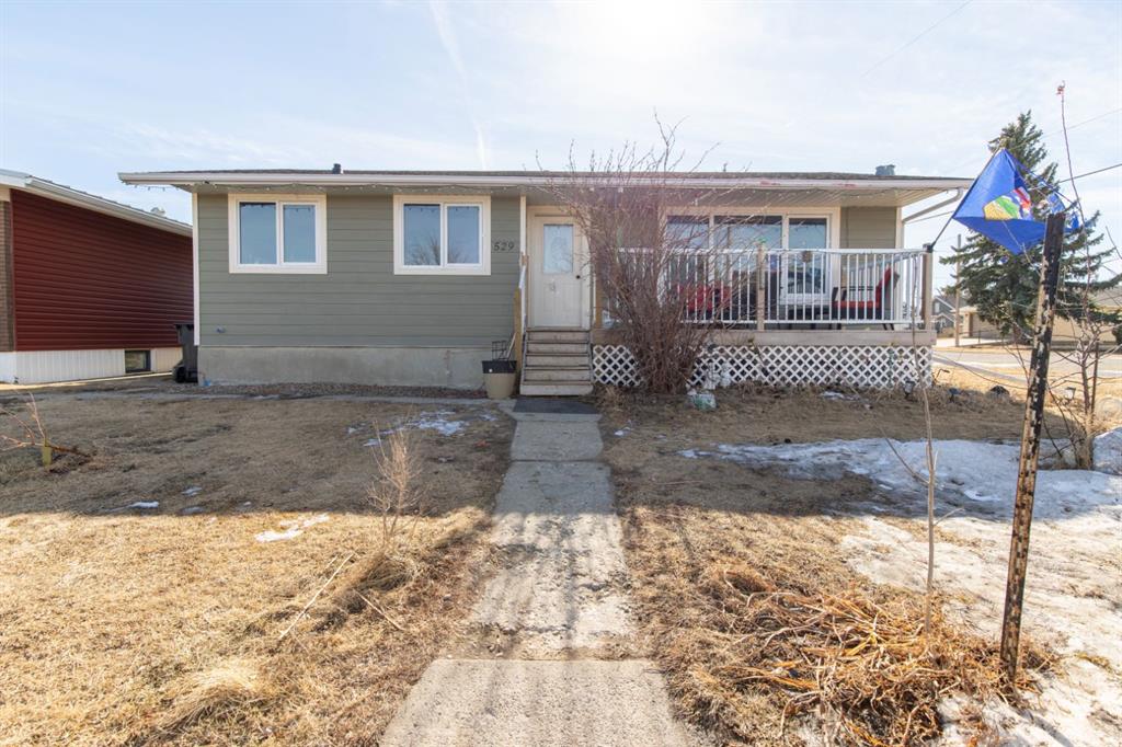 529 Watson Avenue , A2290741, Alberta,