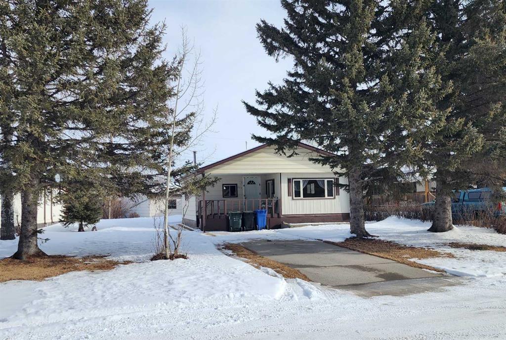Second View of 225 4 Street NW, NONE, Sundre, Alberta, T0M 1X0