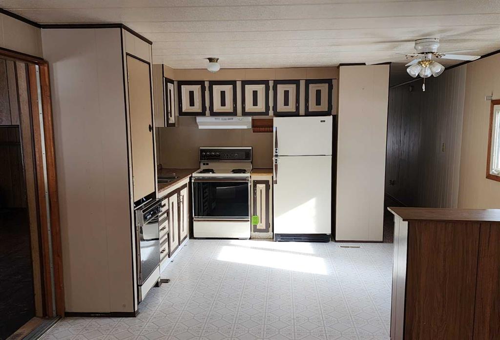 Fourth View of 225 4 Street NW, NONE, Sundre, Alberta, T0M 1X0