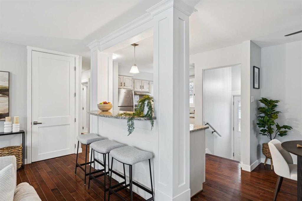 Fifth View of 7424 Fleetwood Drive SE, Fairview, Calgary, Alberta, T2H 0X1